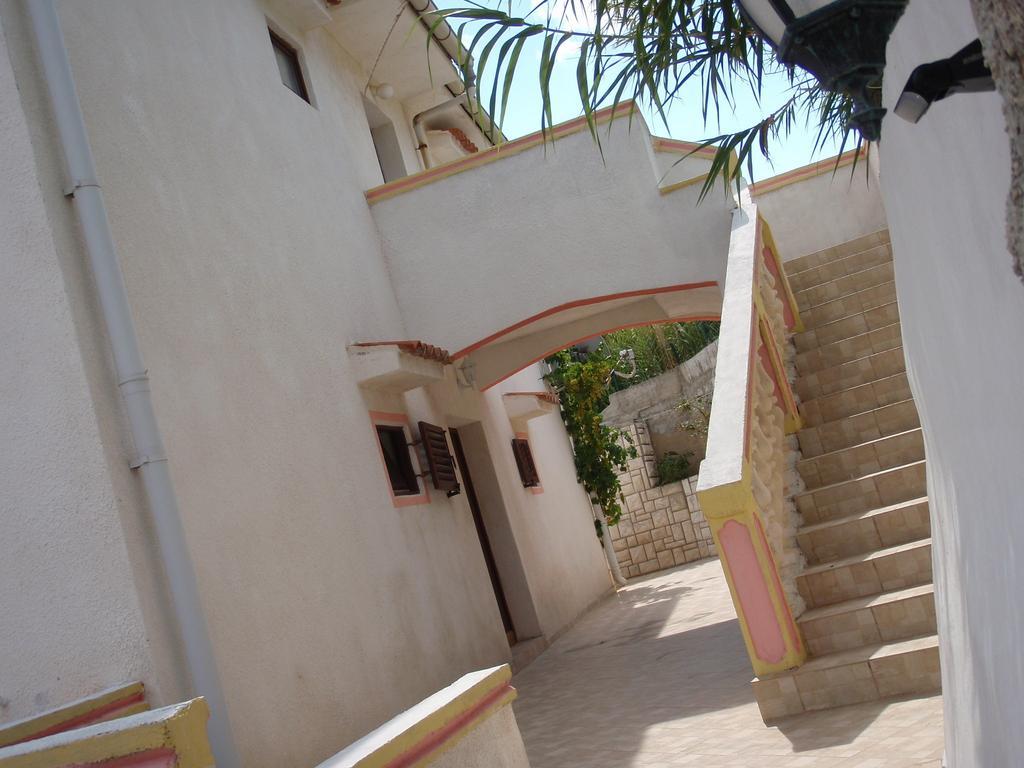 Apartments Ariana Pag Town Extérieur photo